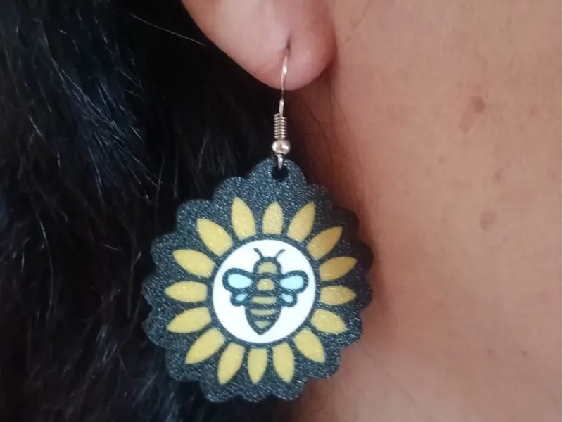 earrings BEE