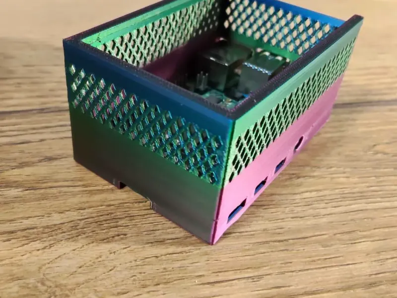 صندوق Raspberry Pi 4 Model B
