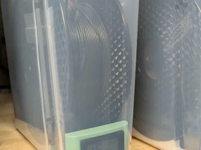 Spool Holder for 4L Cereal Boxes