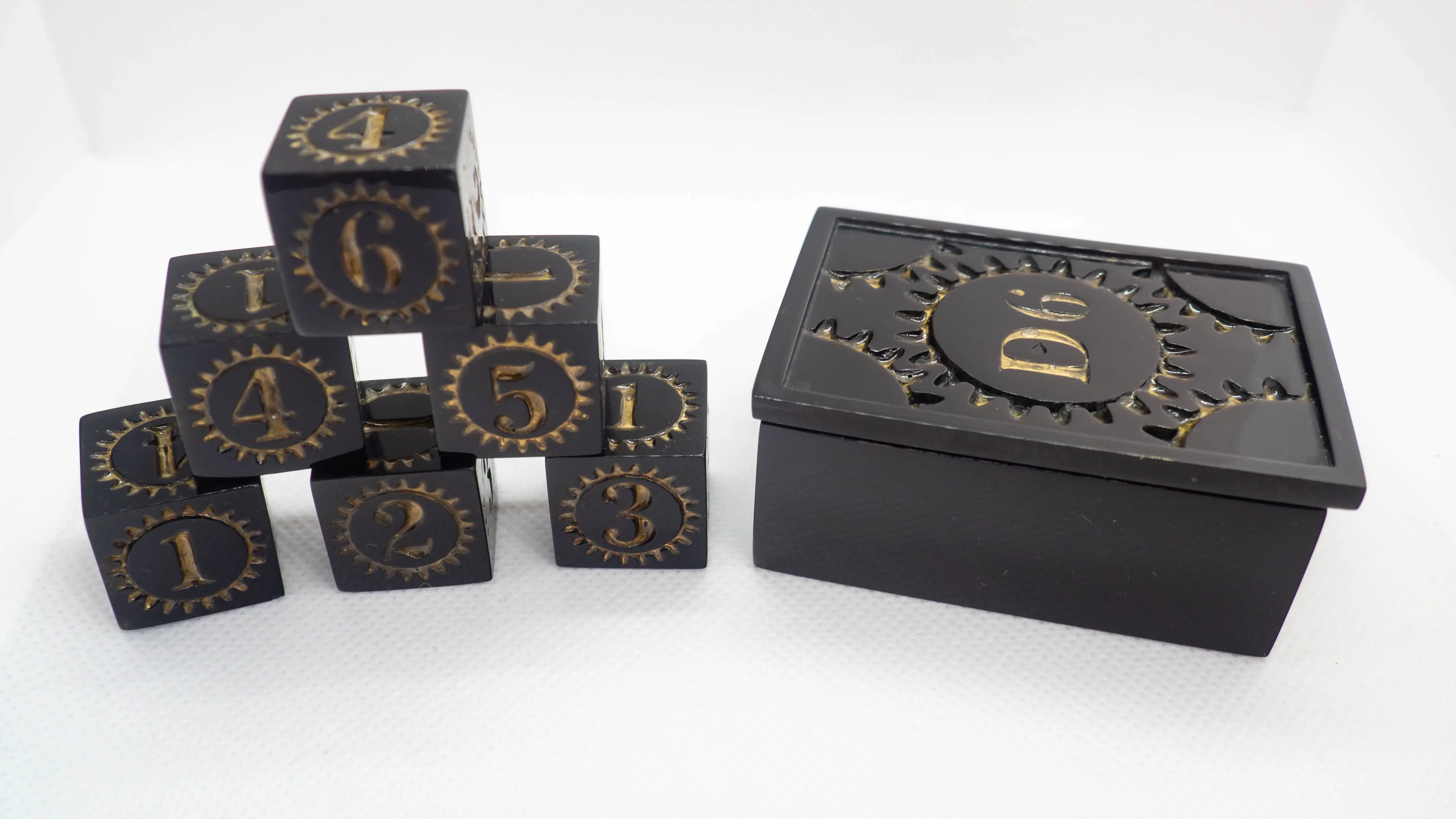 D6 gear dice