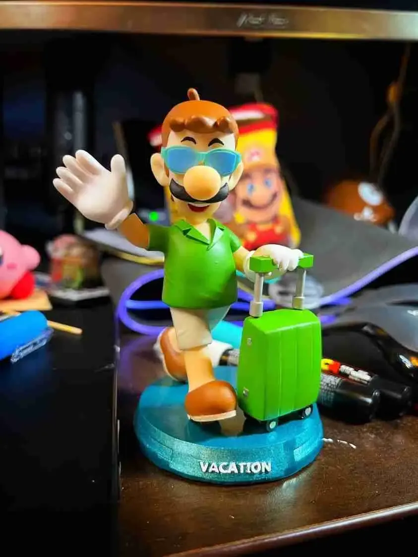 Luigi with summer vacation
