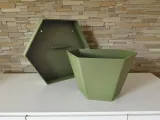 Geometric wall planter for herb gardens-5