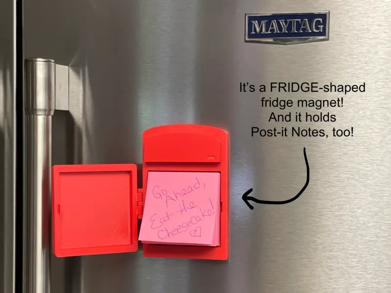 Un imán de nevera con forma de NEVERA que sujeta un paquete de notas Post-it