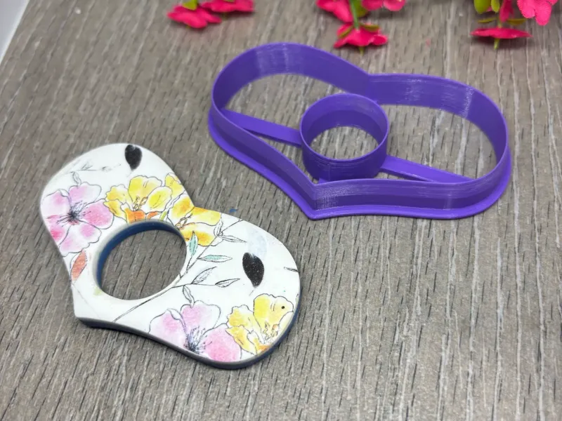 HEART BOOK HOLDER CLAY CUTTER