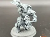 minoataur pose 2-4