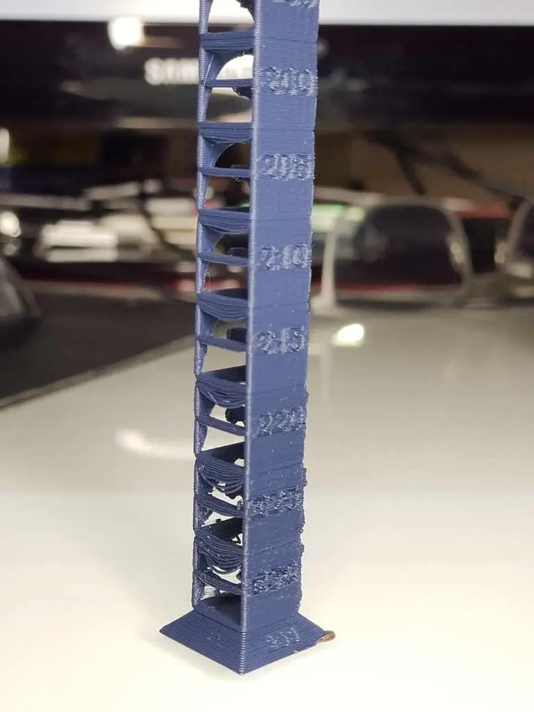 Temp tower PETG & PLA Test Temperatura 190-230 50min 3grammi