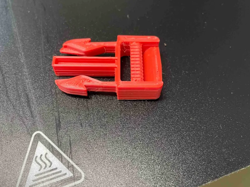 Buckel-Clamper Schnalle