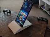 Phone Stand Sleek-2