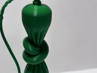 Twisted fire extinguisher