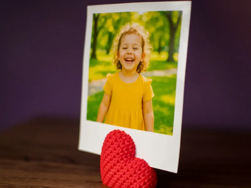 Knitted Heart Photo Holder