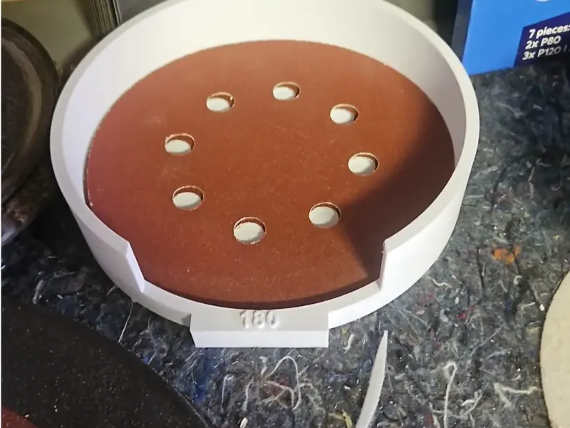 Sand paper holder from 40 to 240 grit