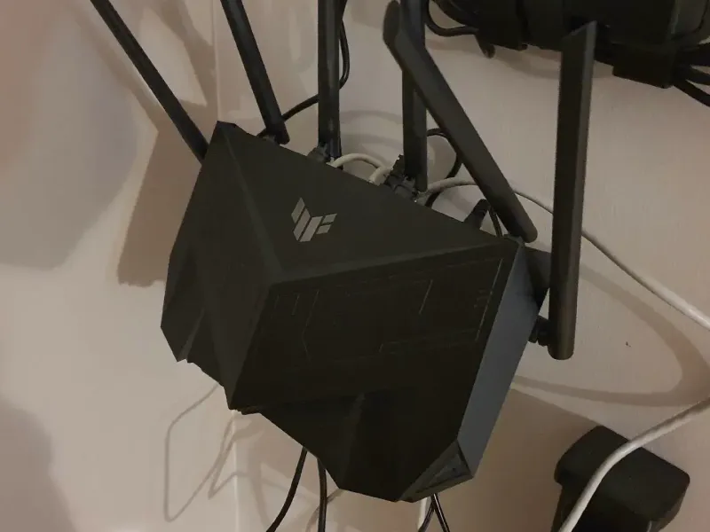 ASUS AX-5400 壁挂架