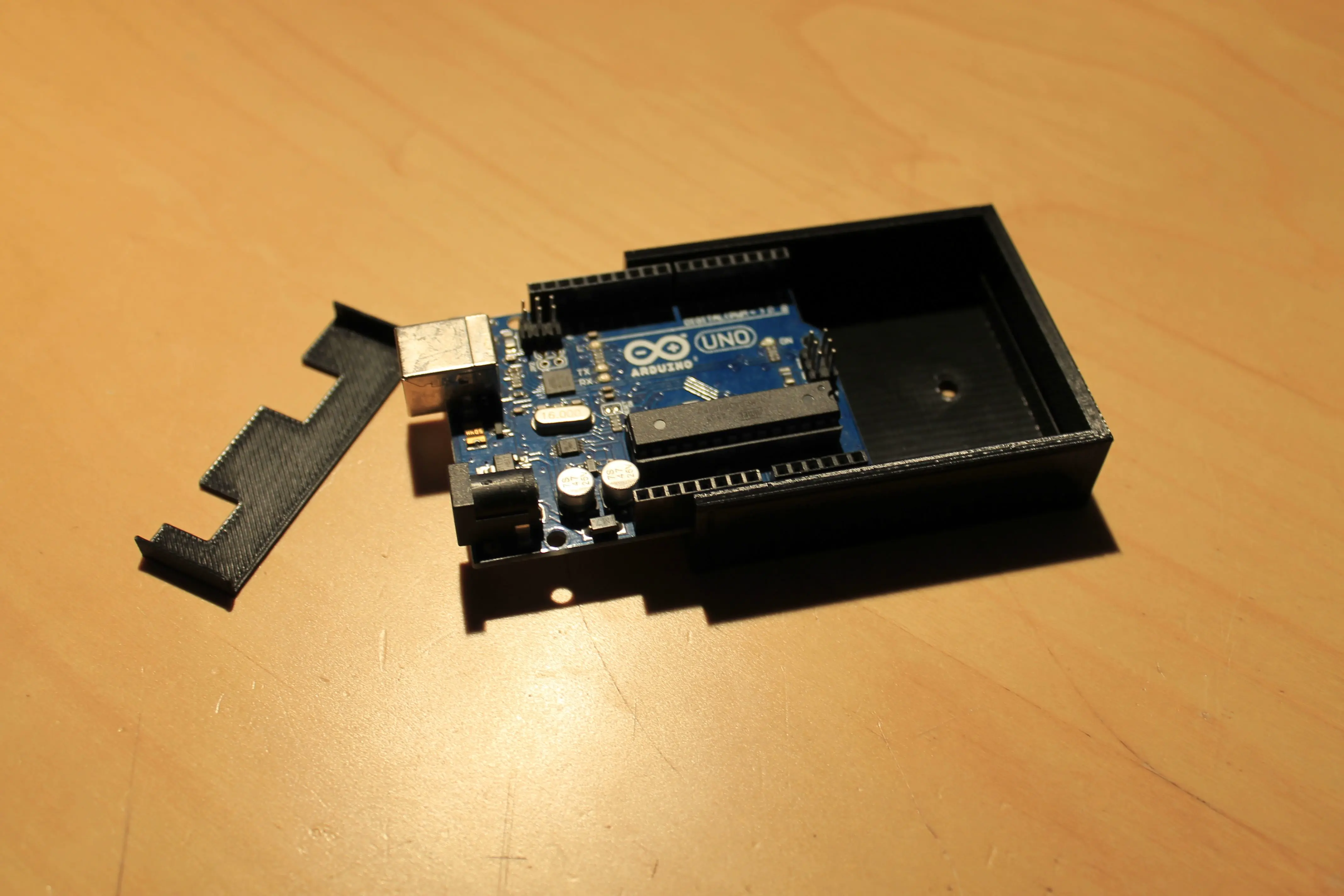 ARDUINO UNO MOUNTING BRACKET
