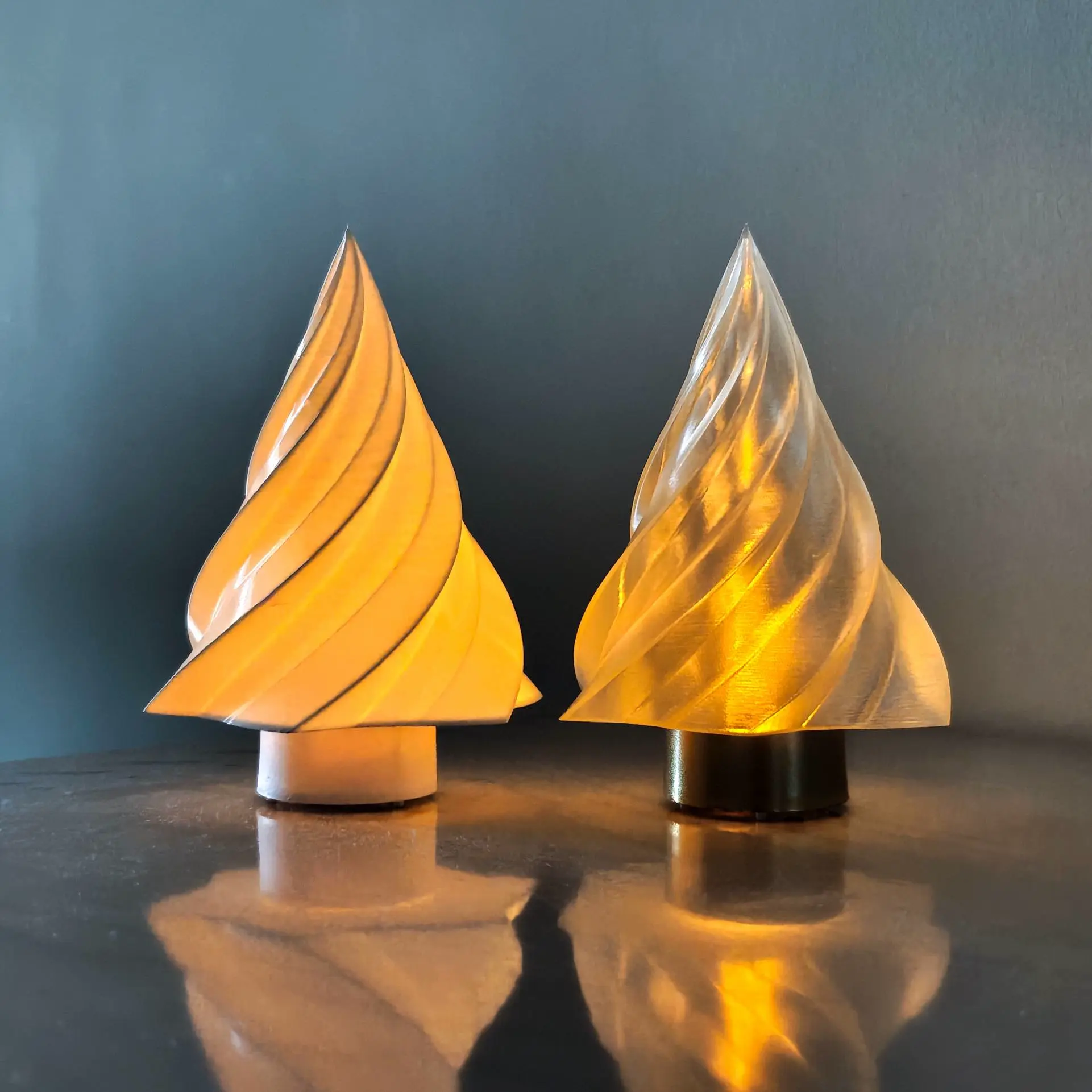 Kiki | Christmas tree candle