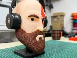 kratos headphone holder-2