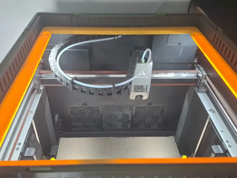 Creality K2 Plus – إضاءة LED إضافية (الإطار)