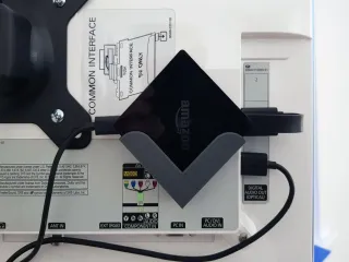 Fire TV (2017) Simple Mounting Bracket