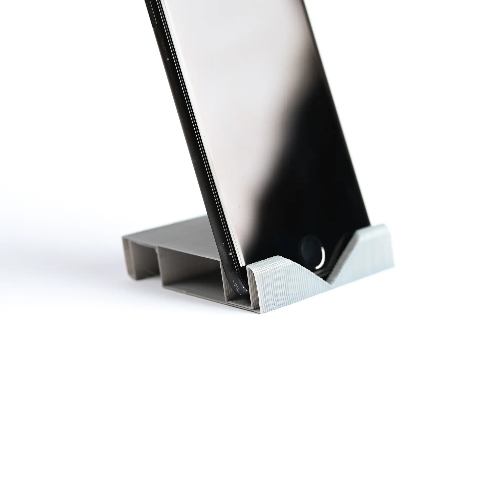 stand for mobile phones (compatible with iphone 13 max)