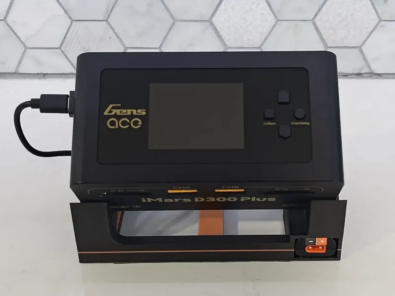 RC Gens Ace Imars D300 Charger Stand Spektrum S10 USB Car