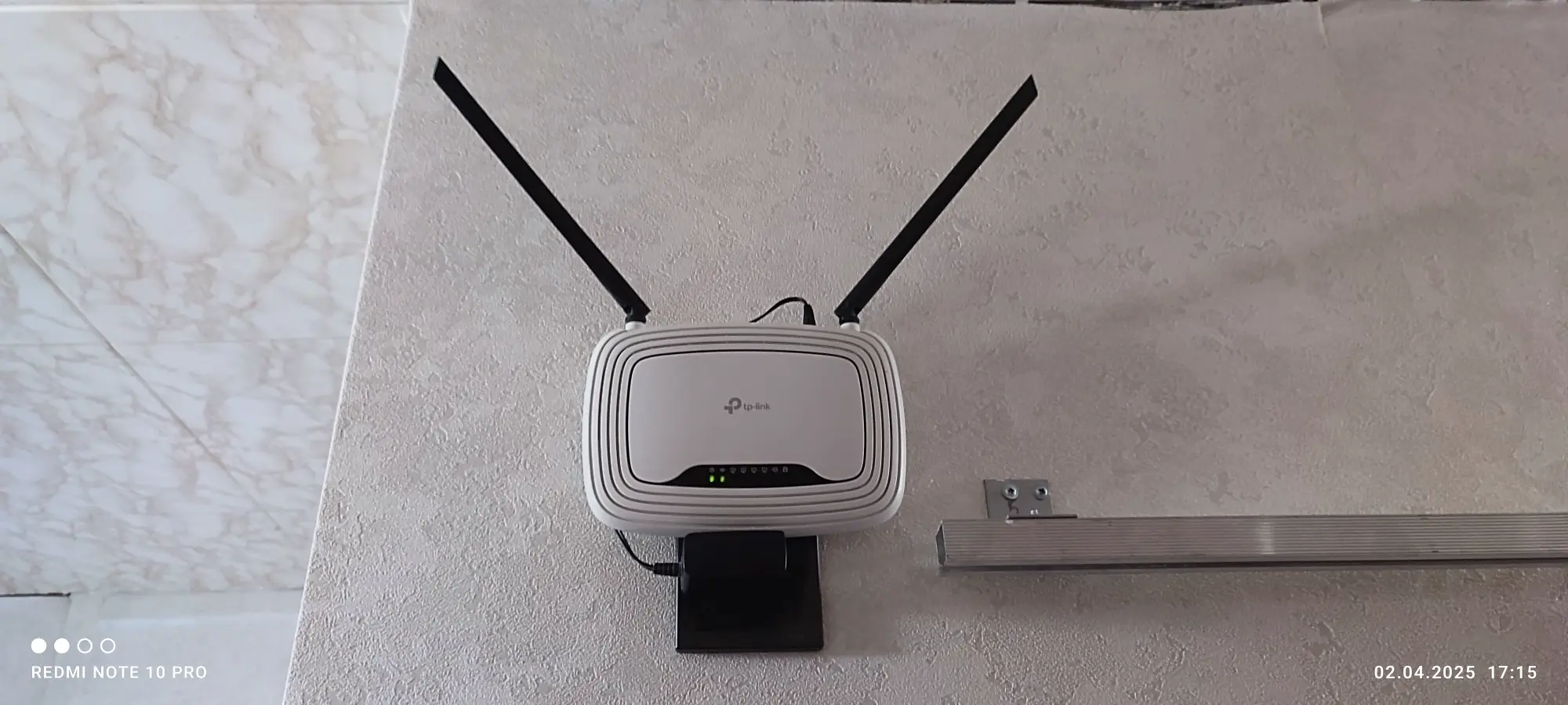 Adapter for WiFi router TL-WR741N  socket 220v