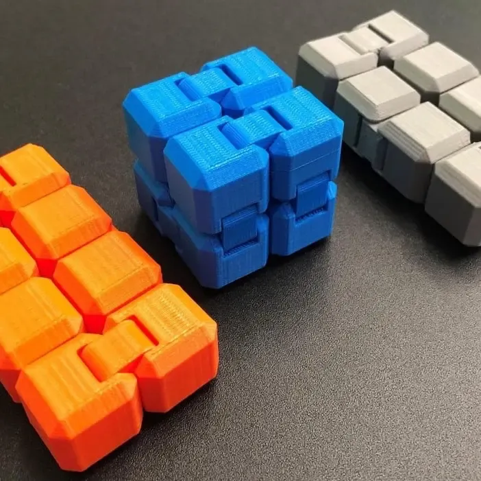 Infinity cube