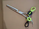 The Crown Grip - Assistive rotating shear grip-6