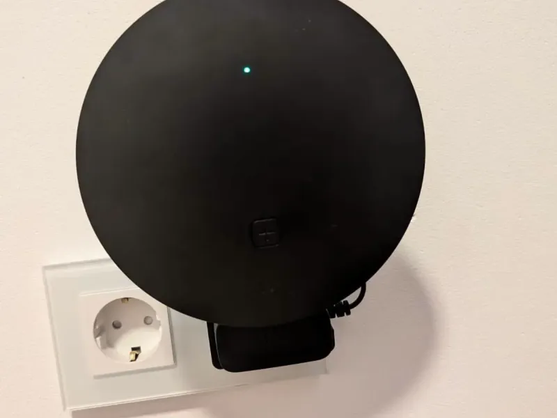 Telekom Speed Home Steckdosenhalter mit integrierter Kabelau