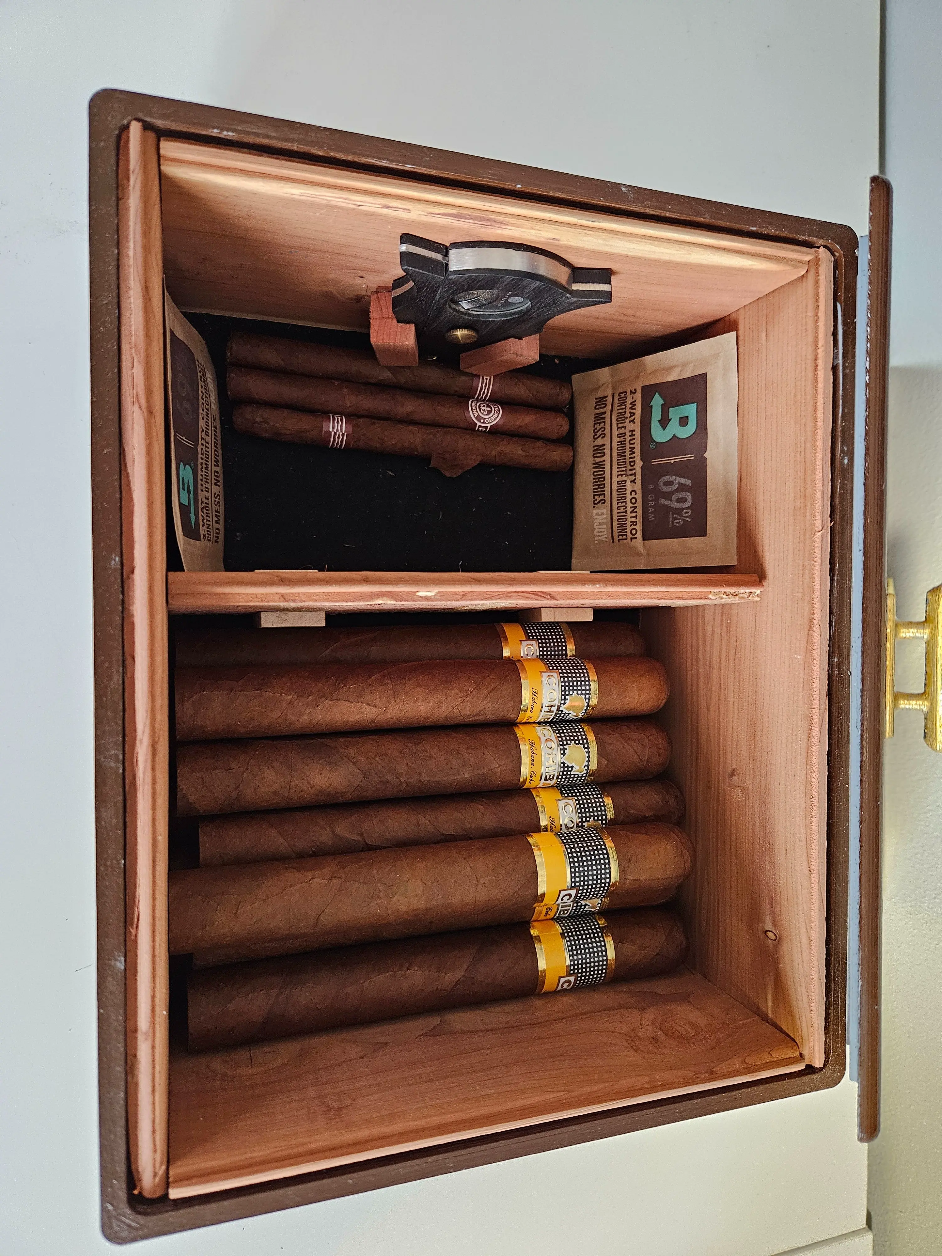 Cigar box