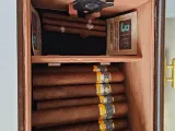 Cigar box-2