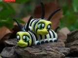 Print In Place Cute Flexi Monarch Caterpillar-8