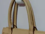 GANCHO COLAGADOR DE PARED-1