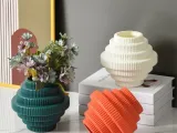 gear vase -1