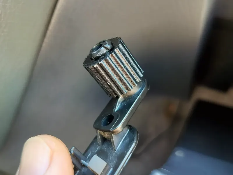 97-01 HONDA CRV GLOVEBOX STOPPER