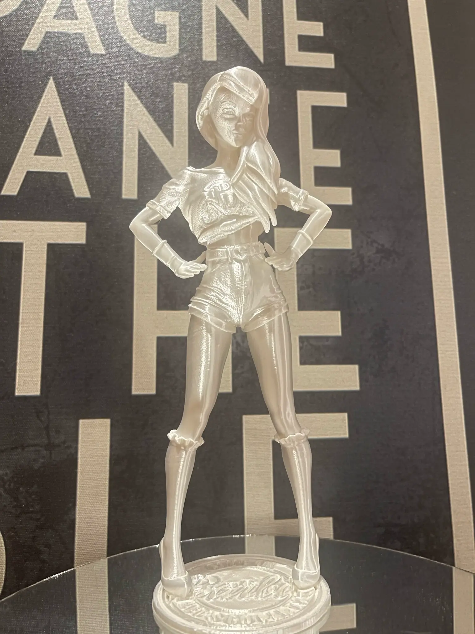 Barbie bebek figürleri
