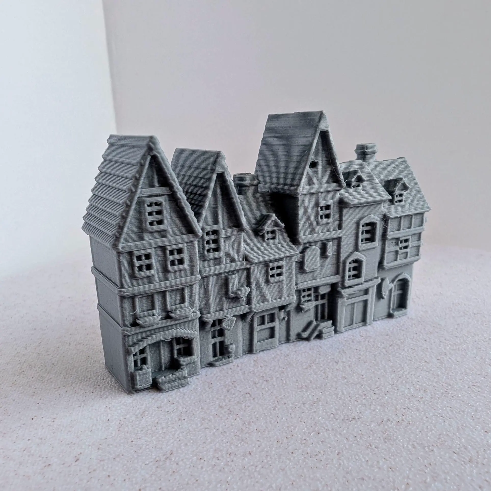 Medieval Row Houses Miniature 058