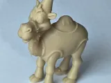Camel figure-3