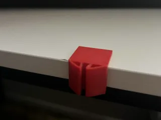 Minimal Cable Holder