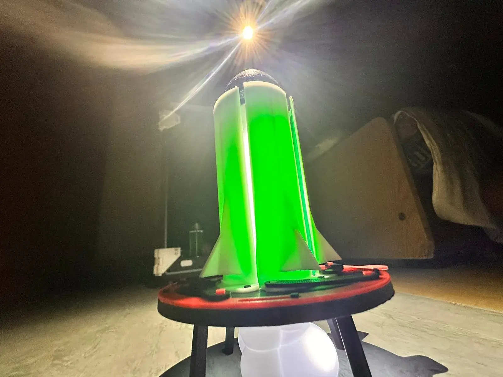 Iris Starship Lamp: A Fusion of Sci-Fi and Innovation