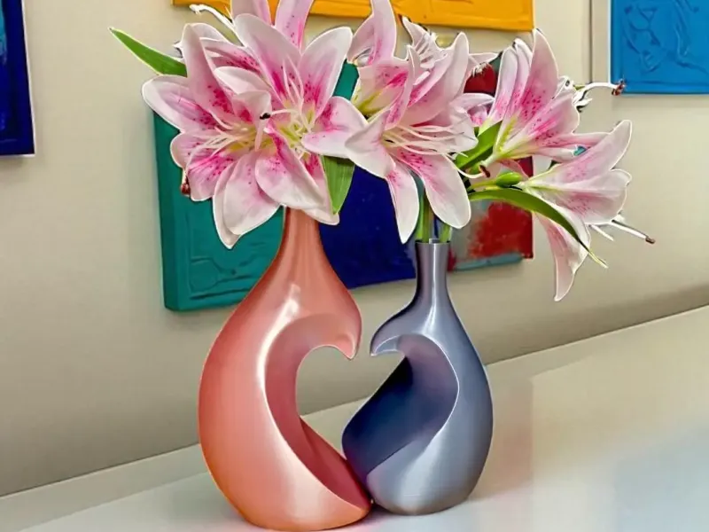 Heartfelt Connection Vase