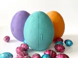 Egg-shaped container-4