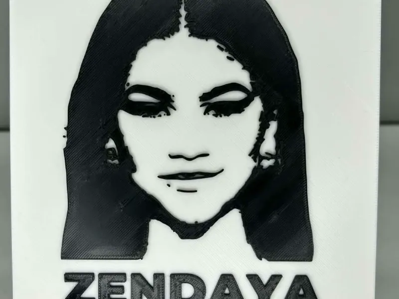 Zendaya svg portrait 150mm tile art