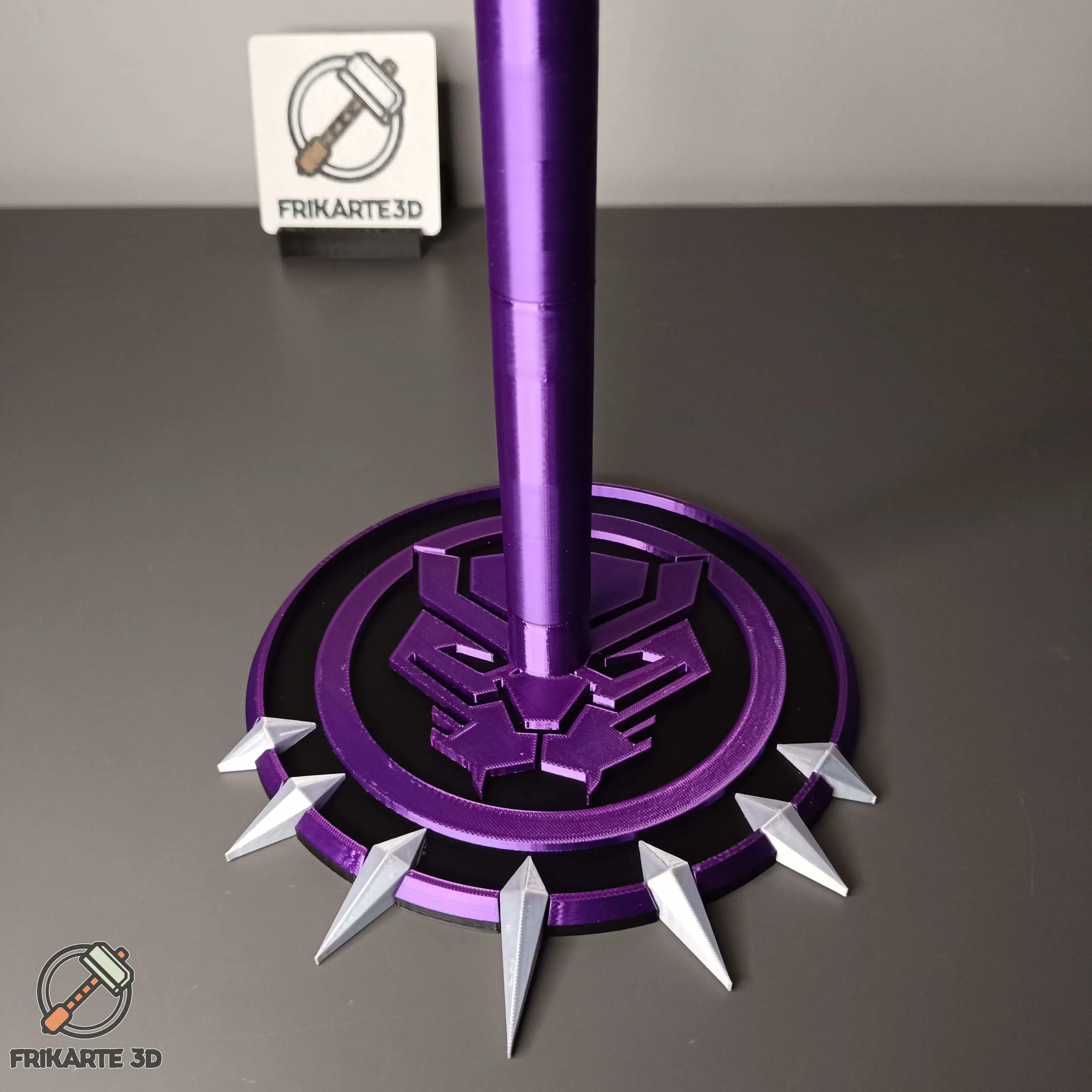 Black Panther Helmet Stand - 3D Printable Display