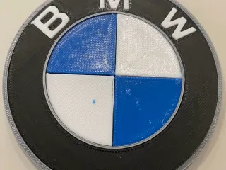 Логотип BMW