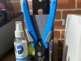 Shelf mounted flush cutter holder-0
