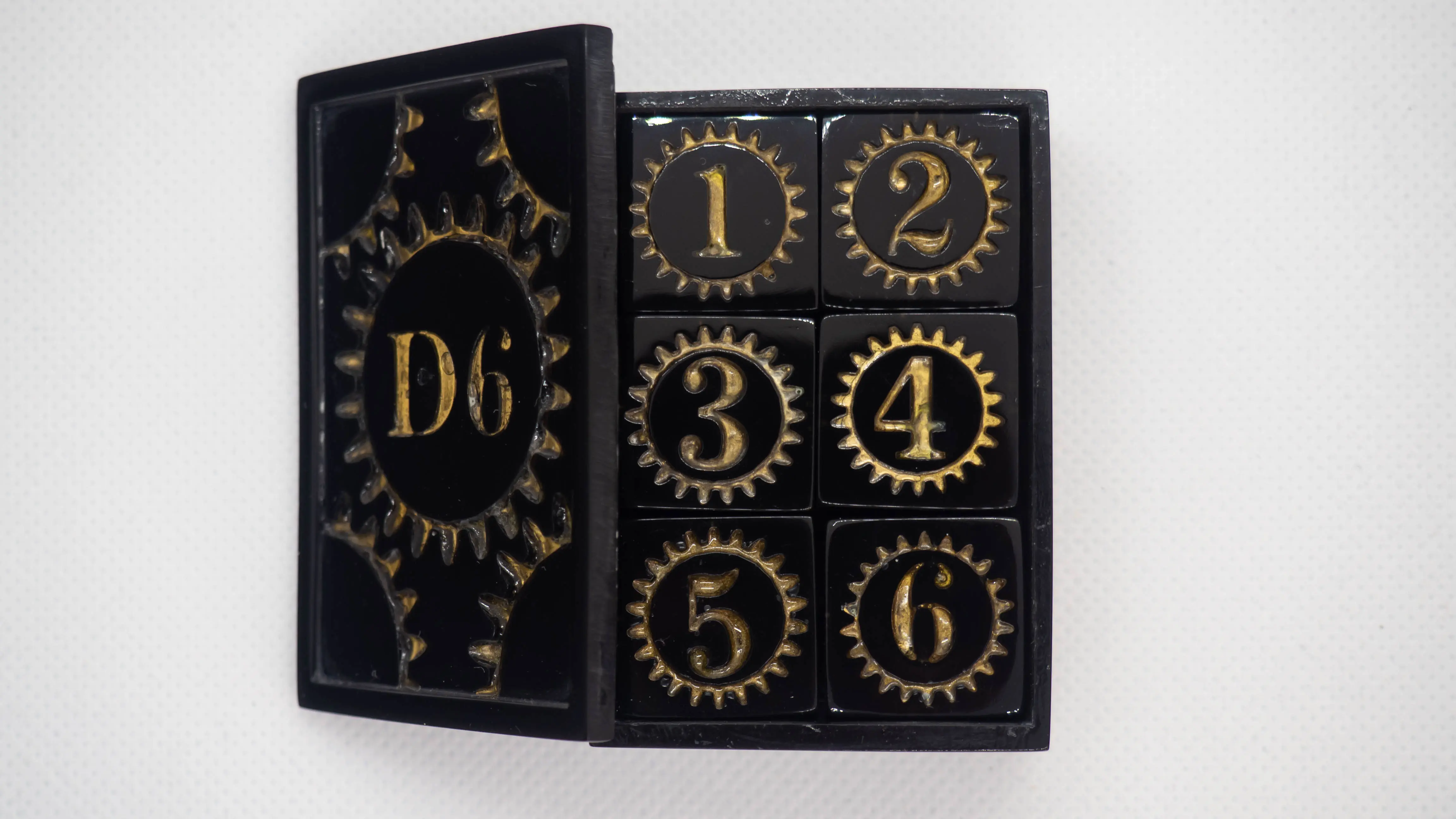 D6 gear dice