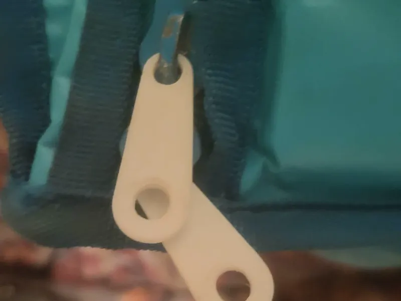 Zipper Pull for Delivery Bag