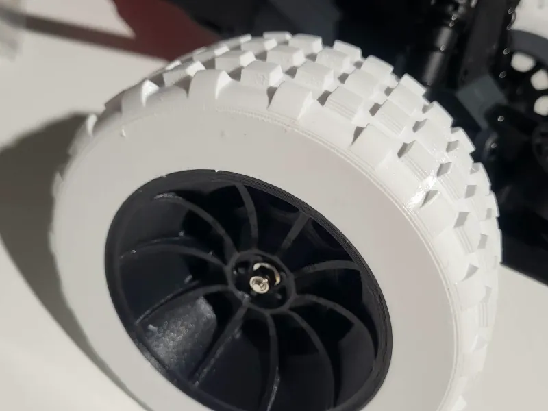 RC Tire and Rim – 14 mm Hex