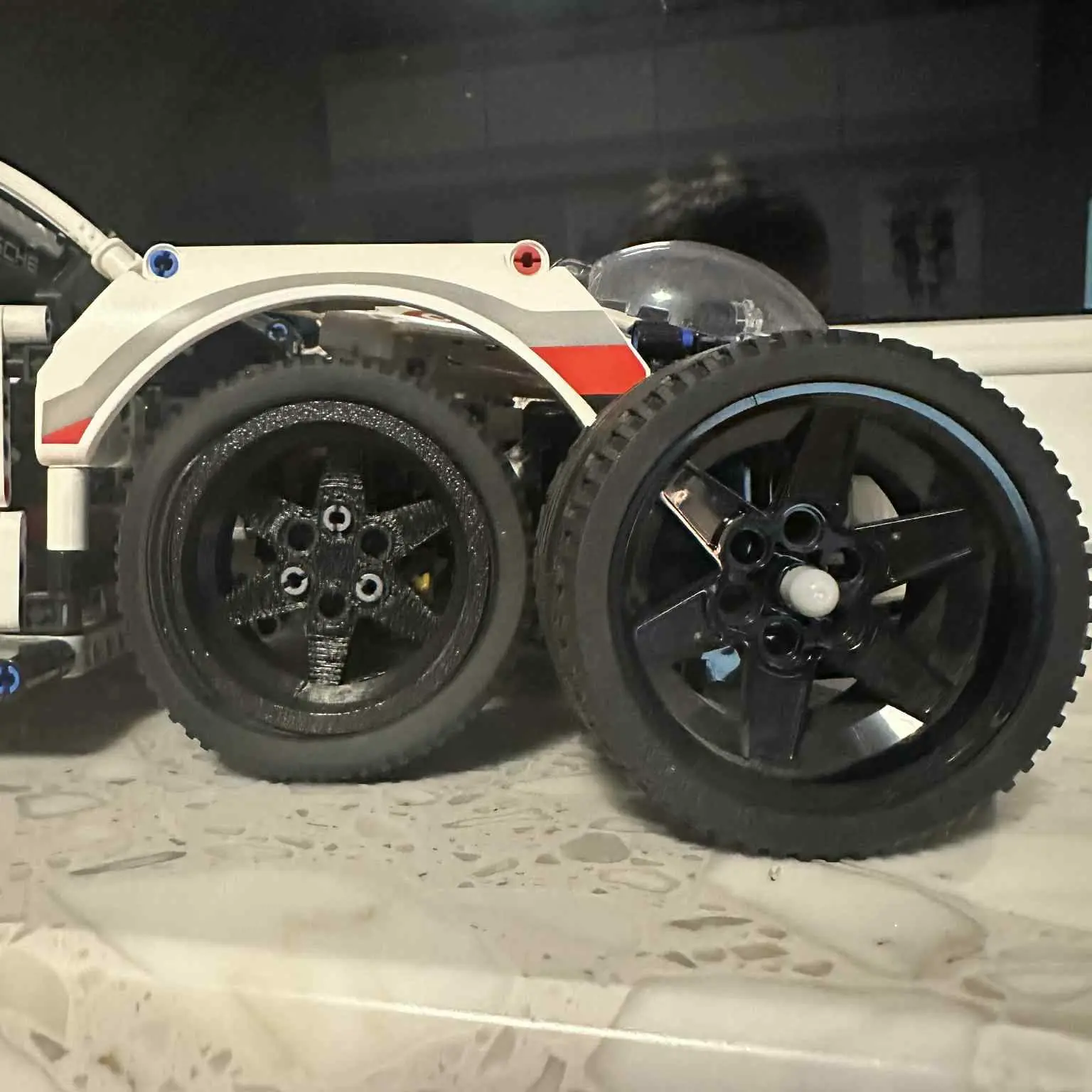Lego rim wheel car