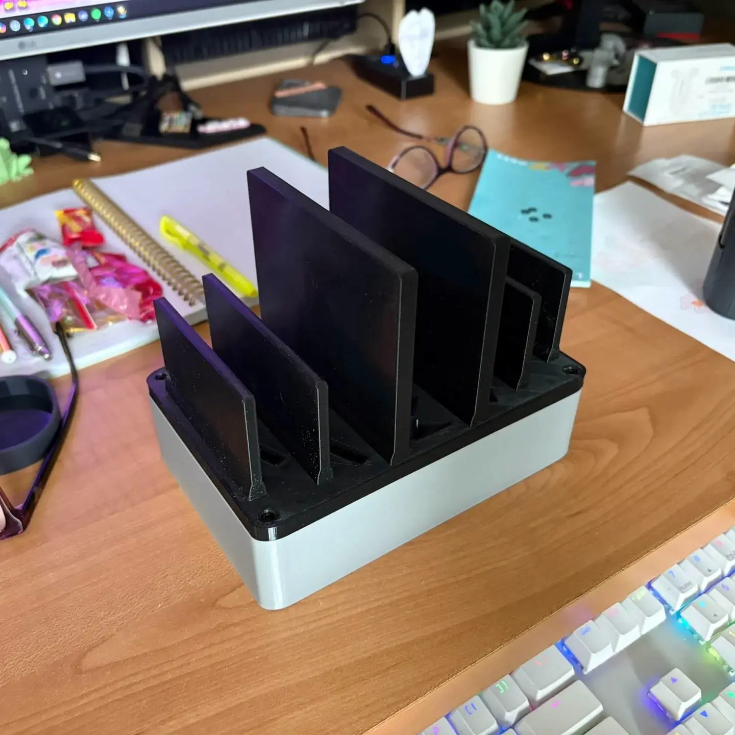 Charge Station Base/Stand - Tablets and Phones