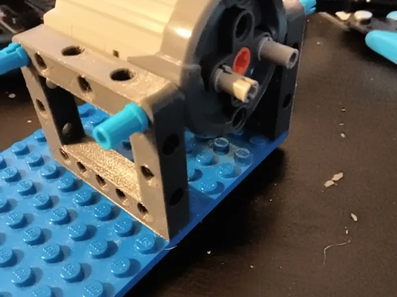 Lego large motor mount